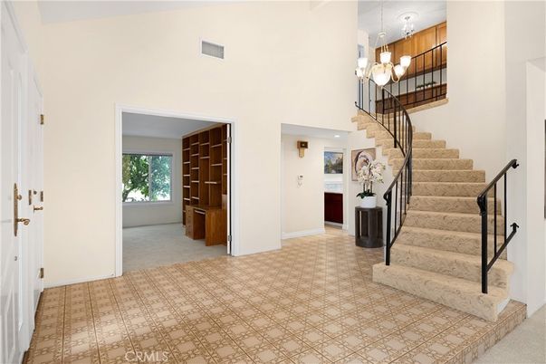 Chandelier, Interior, Recessed Lighting