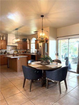 Dining room, Interior, Kitchen, Pendant Lights, Stainless Steel Appliances