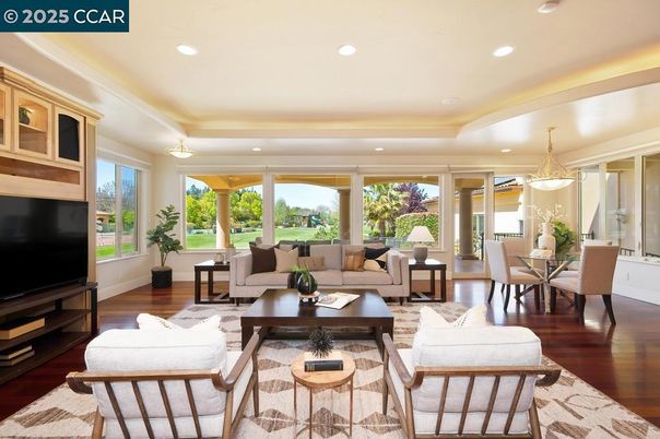 Dining room, Interior, Living room, Pendant Lights, Recessed Lighting, Wood Texture Flooring