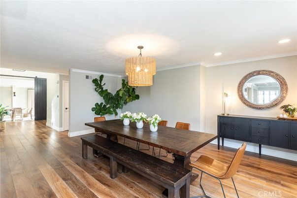 Chandelier, Dining room, Interior, Recessed Lighting, Wood Texture Flooring