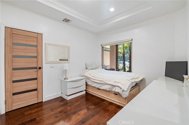 Bedroom, Interior, Recessed Lighting, Wood Texture Flooring