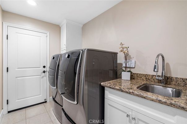 Interior, Recessed Lighting, Washer
