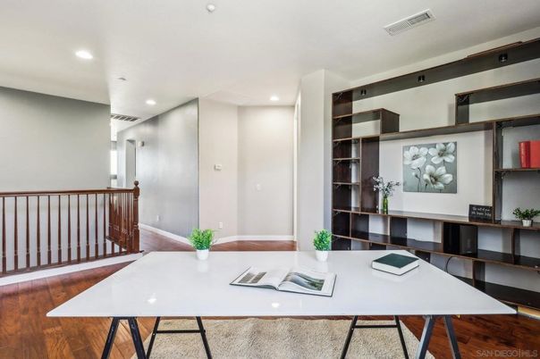 Home Office, Interior, Recessed Lighting, Wood Texture Flooring