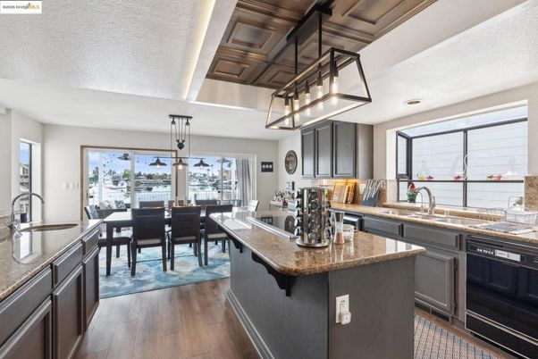 Dining room, Interior, Kitchen, Pendant Lights, Wood Texture Flooring