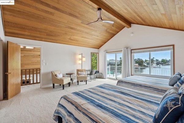 Bedroom, Interior, Wooden Beams, Wooden Ceilings