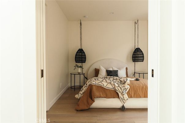 Bedroom, Interior, Pendant Lights, Wood Texture Flooring