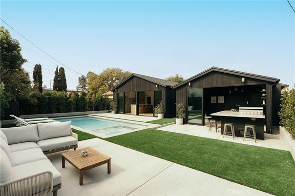 Backyard, Exterior, Pool