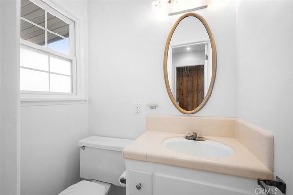 Bathroom, Interior, Tile Countertops