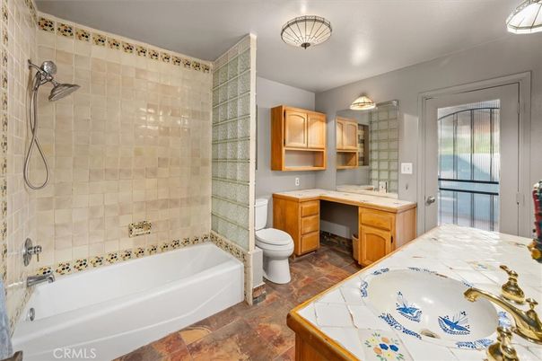 Bathroom, Interior, Tile Countertops