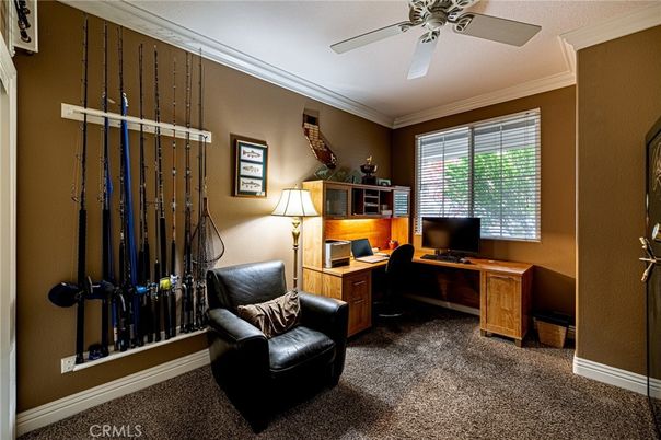 Home Office, Interior
