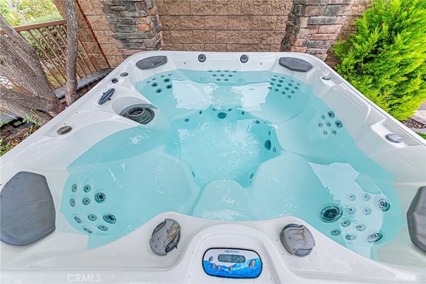 Exterior, Hot Tub