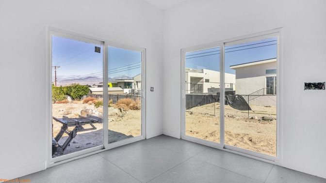 Empty room, Interior, Sun Room