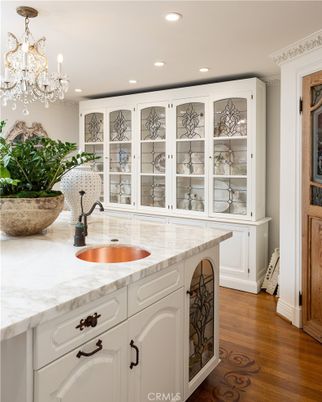 Chandelier, Interior, Recessed Lighting, Wood Texture Flooring