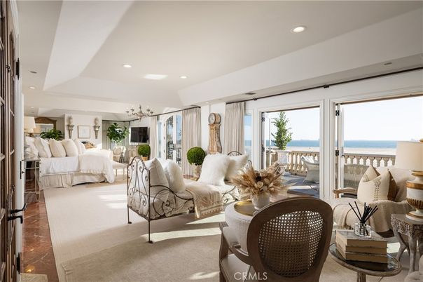 Bedroom, Interior, Recessed Lighting, Water