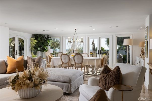 Dining room, Interior, Living room, Pendant Lights, Recessed Lighting