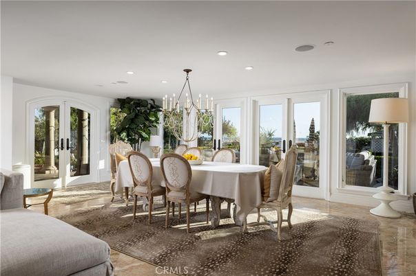 Dining room, Interior, Pendant Lights, Recessed Lighting