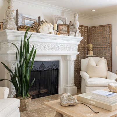 Fireplace, Interior, Recessed Lighting