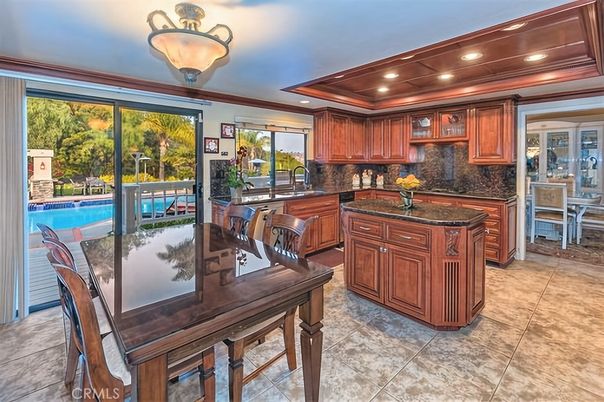 Dining room, Interior, Kitchen, Recessed Lighting