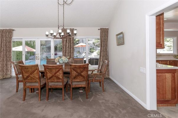 Chandelier, Dining room, Interior