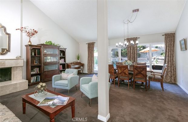 Chandelier, Dining room, Fireplace, Interior, Living room, Pendant Lights, Piano