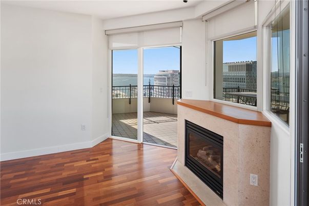 Empty room, Fireplace, Interior, Water, Wood Texture Flooring