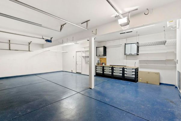 Garage, Interior