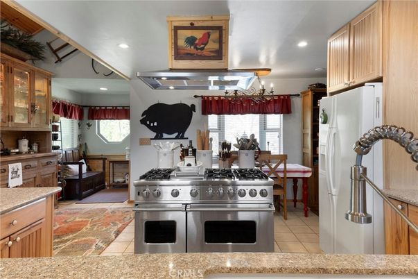 Chandelier, Interior, Kitchen, Recessed Lighting, Stainless Steel Appliances
