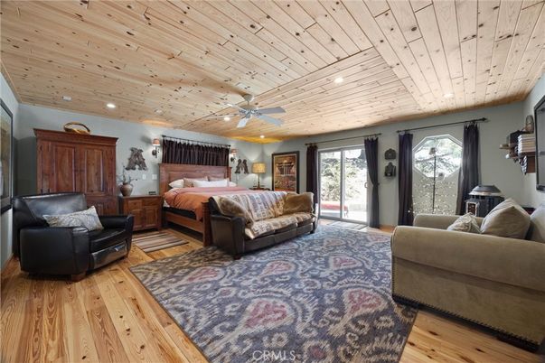 Bedroom, Interior, Recessed Lighting, Wooden Ceilings, Wood Texture Flooring
