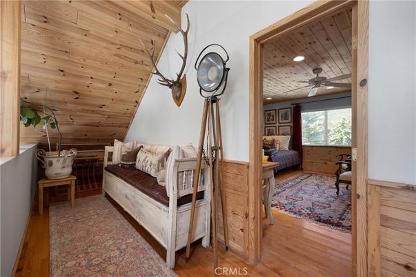 Bedroom, Interior, Recessed Lighting, Wooden Ceilings, Wood Texture Flooring, Wooden Walls