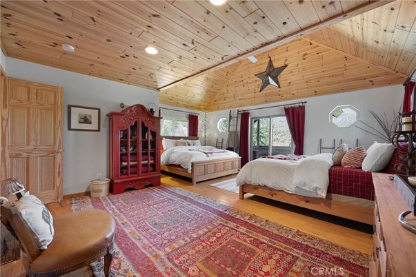 Bedroom, Interior, Recessed Lighting, Wooden Ceilings, Wood Texture Flooring