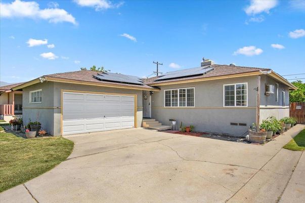 Attached, Exterior, Facade, Solar Panels, Ranch