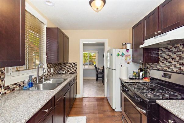Dining room, Interior, Kitchen, Recessed Lighting, Wood Texture Flooring