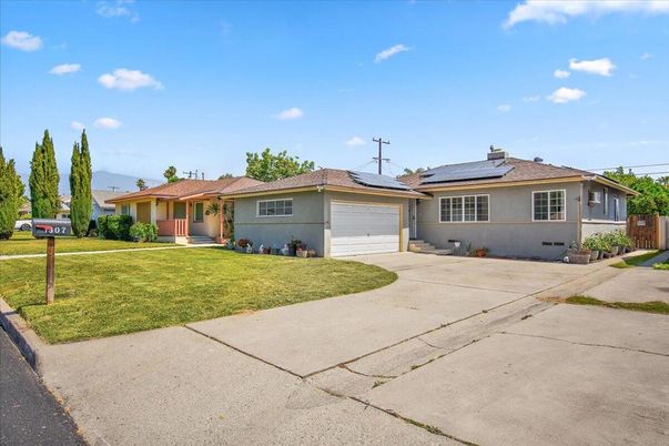 Attached, Backyard, Exterior, Facade, Solar Panels, Ranch