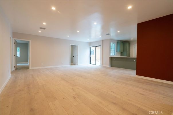 Empty room, Interior, Recessed Lighting, Wood Texture Flooring