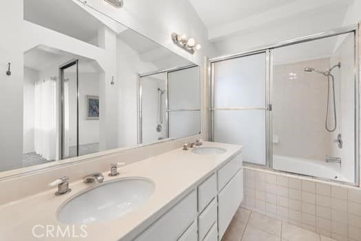 Bathroom, Dual Sink Vanities, Glass Shower, Interior