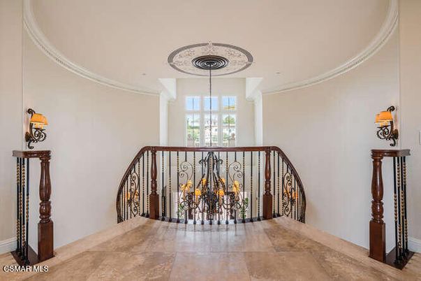 Chandelier, Interior