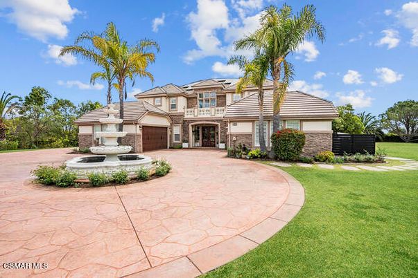 Attached, Backyard, Exterior, Facade, French Provincial