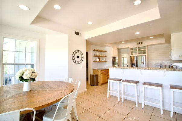 Dining room, Interior, Kitchen, Recessed Lighting