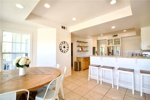 Dining room, Interior, Kitchen, Recessed Lighting