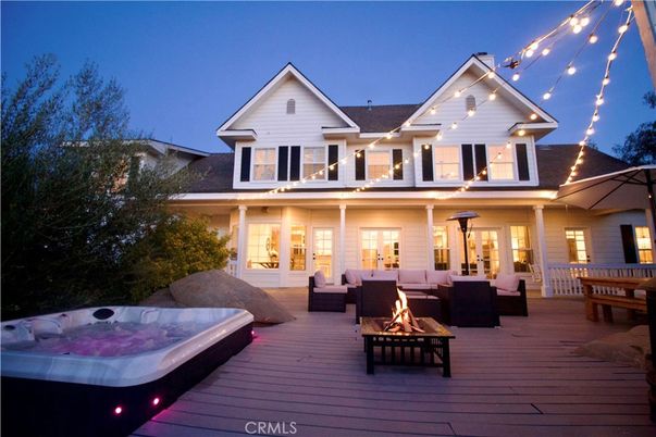 Exterior, Hot Tub