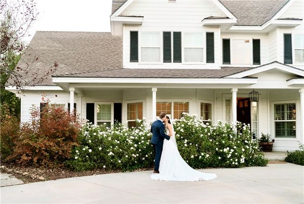 Exterior, Facade, Farmhouse