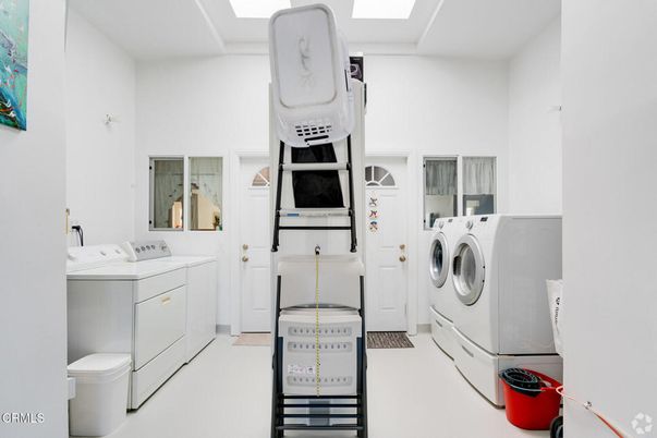 Interior, Utility Closets, Washer