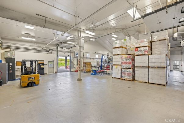 Garage, Interior