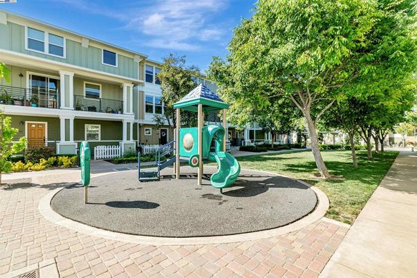 Backyard, Exterior, Playground