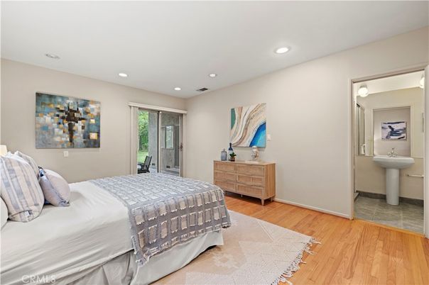 Bathroom, Bedroom, Interior, Recessed Lighting, Wood Texture Flooring