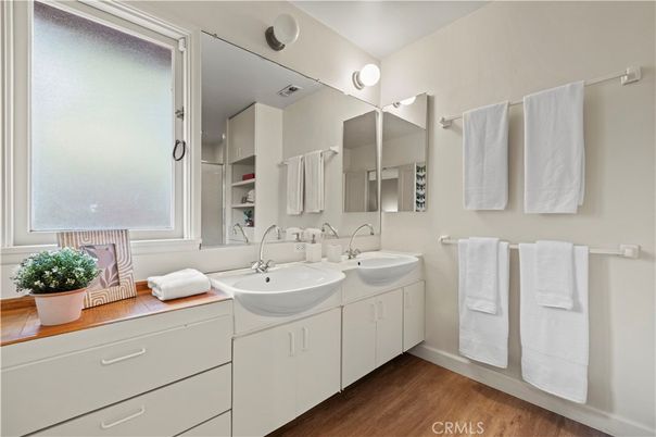 Bathroom, Dual Sink Vanities, Interior, Wood Texture Flooring