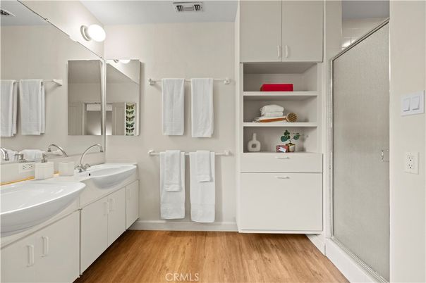 Bathroom, Dual Sink Vanities, Interior, Wood Texture Flooring