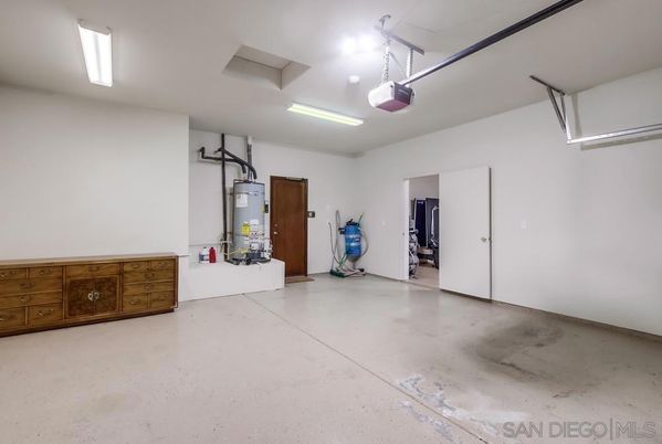 Garage, Interior