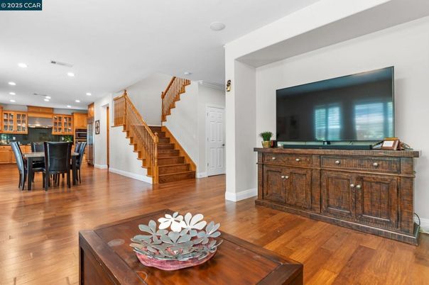Dining room, Interior, Kitchen, Recessed Lighting, Stainless Steel Appliances, Wood Texture Flooring