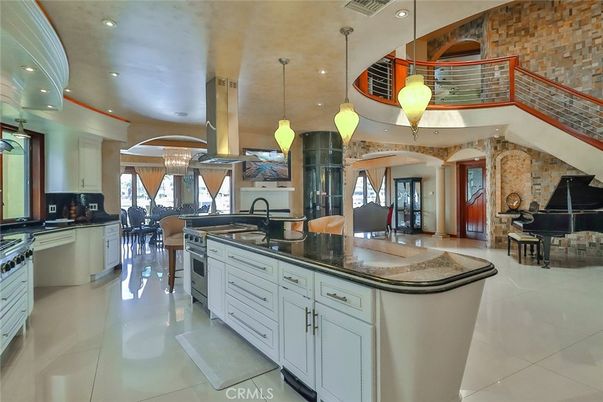 Interior, Kitchen, Pendant Lights, Piano, Recessed Lighting